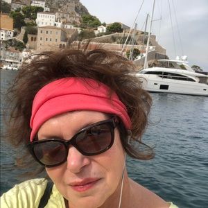 Meet your Posher, Julie